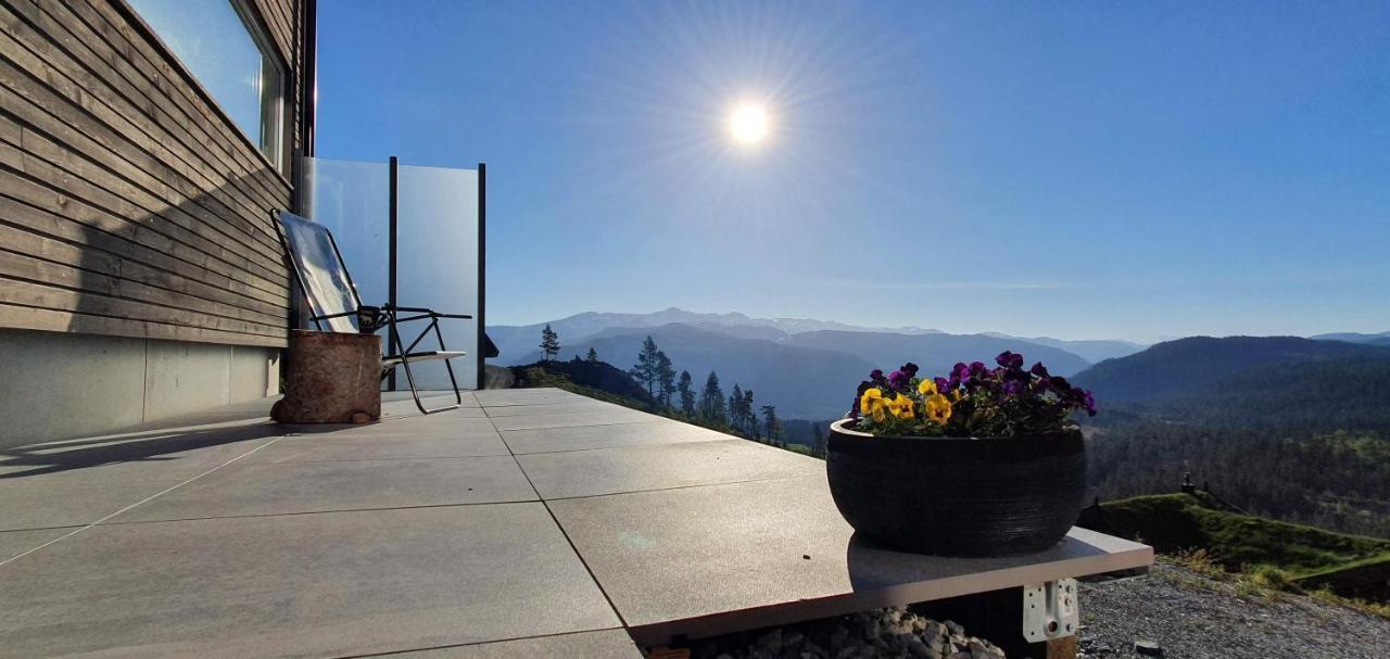 Tiny Mountain Cabin With A Panoramic View Giljane ภายนอก รูปภาพ